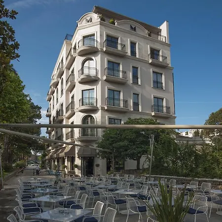 Majestic Hotel 4*