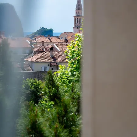 Majestic 4* Budva